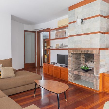 Mazi Apartments Colon Vic Dış mekan fotoğraf