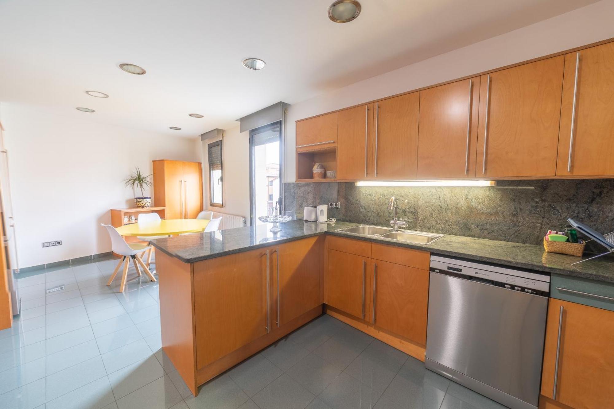 Mazi Apartments Colon Vic Dış mekan fotoğraf